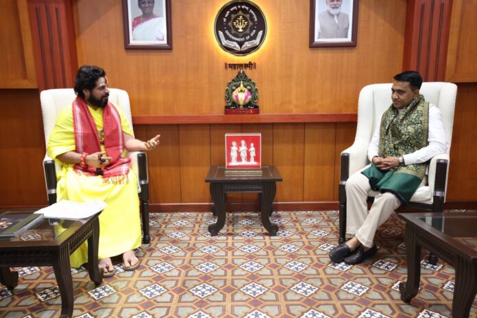 गोवा में योगी मॉडल की चर्चा, आध्यात्मिक पर्यटन को मिलेगा बढ़ावा? CM प्रमोद सावंत और जगद्गुरु सतीशाचार्य महाराज की मुलाकात में मंदिर निर्माण पर मंथन गोवा में योगी मॉडल की चर्चा, आध्यात्मिक पर्यटन को मिलेगा बढ़ावा? CM प्रमोद सावंत और जगद्गुरु सतीशाचार्य महाराज की मुलाकात में मंदिर निर्माण पर मंथन